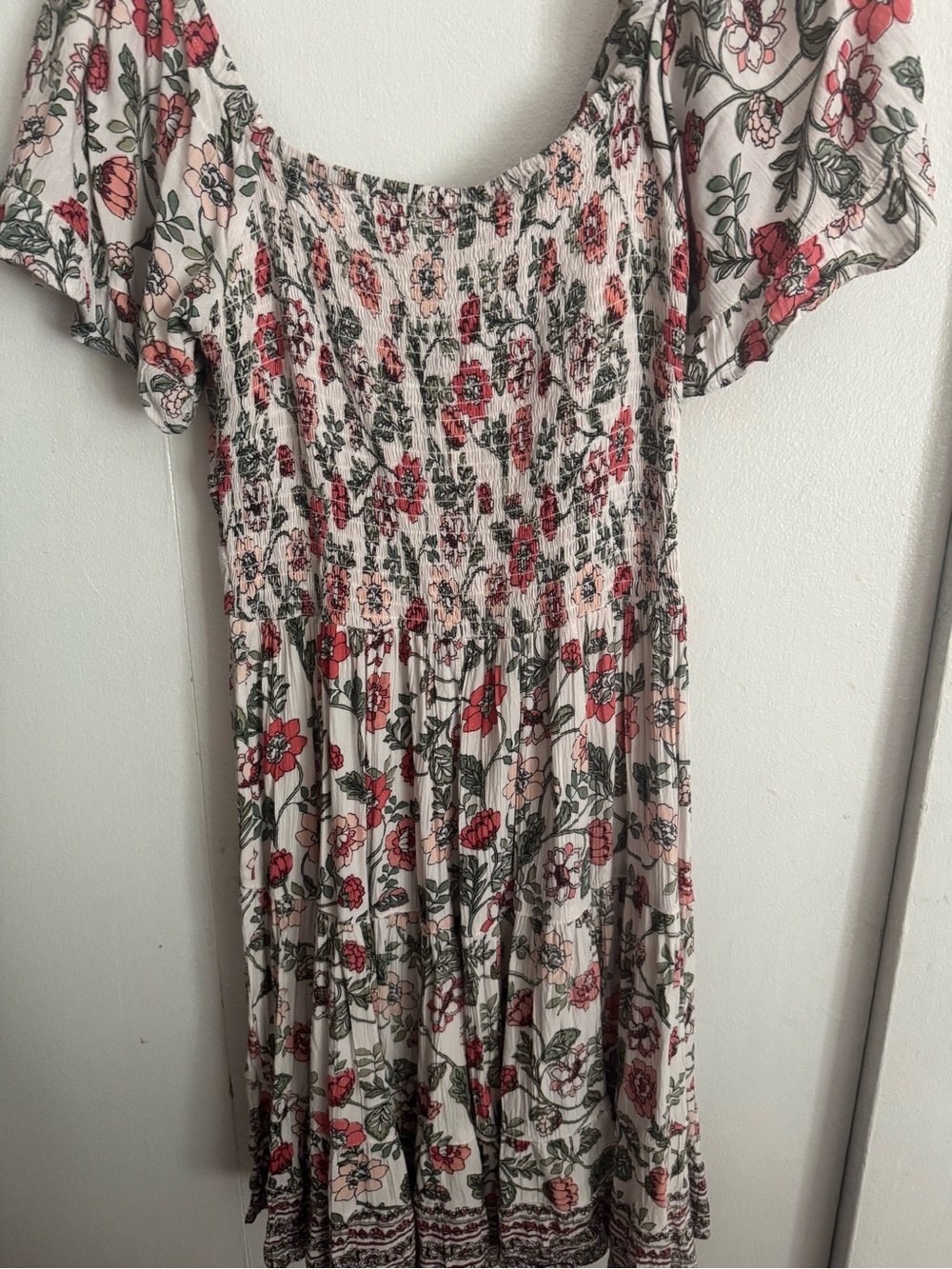 Angie Women's Floral Print Short Sleeve V-Neck Dress L - Picture 4 of 4